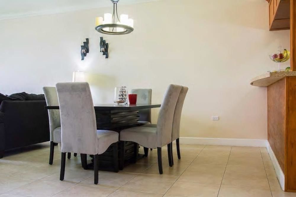 New Kingston Guest Apt At Sonoma Estate Extérieur photo