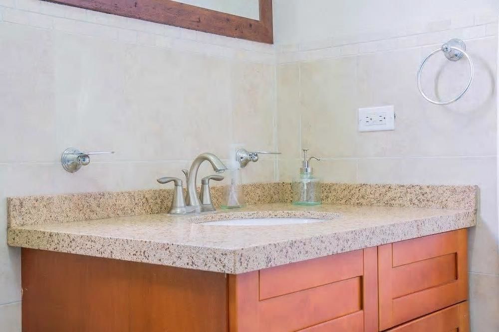 New Kingston Guest Apt At Sonoma Estate Extérieur photo